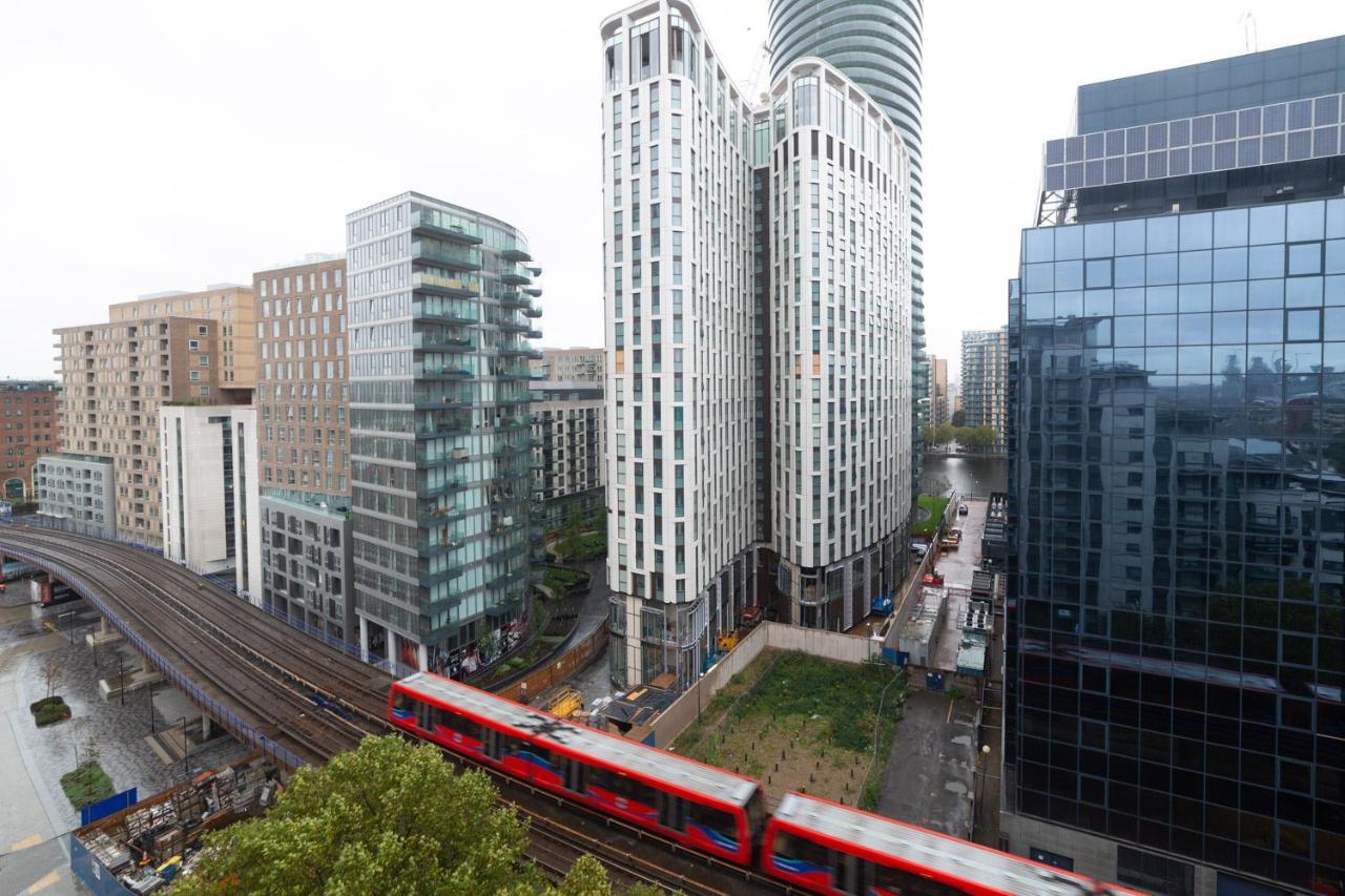 Royal Crossharbour Apartment London Exterior photo