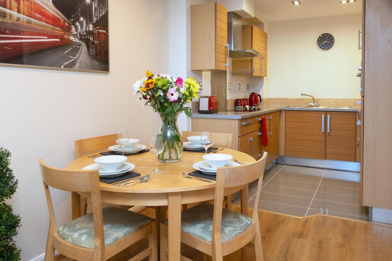 Royal Crossharbour Apartment London Exterior photo